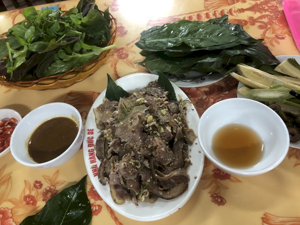 Tender goat meat lightly marinated in lime juice